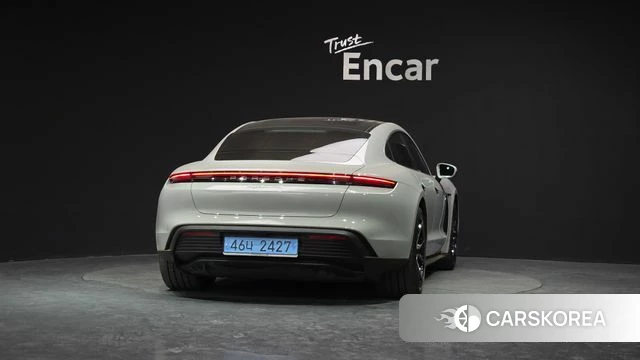 Porsche Taycan id 4201087 из Кореи 26