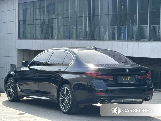 BMW 5 series 2023 Черный из Китая, фото 5