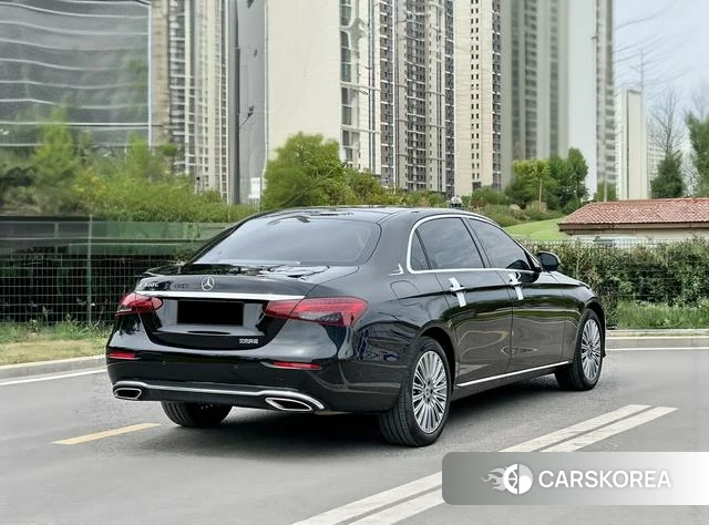 Mercedes-Benz E-class 2023 Черный из Китая, фото 4