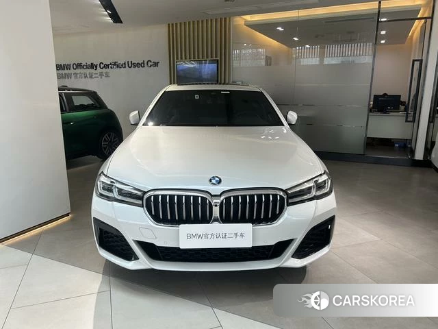 BMW 5 series 2022 Белый из Китая, фото 4