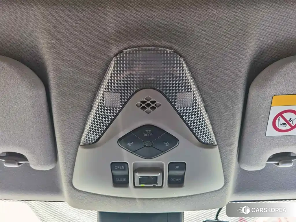 Toyota C-HR id 4654490 из Китая 22