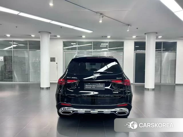 Mercedes-Benz GLC 2024 Черный из Китая, фото 4