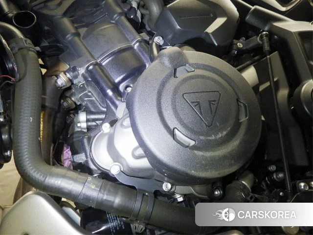 Engine photo