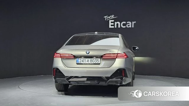 BMW 5 Series (G60) id 4200677 из Кореи 14