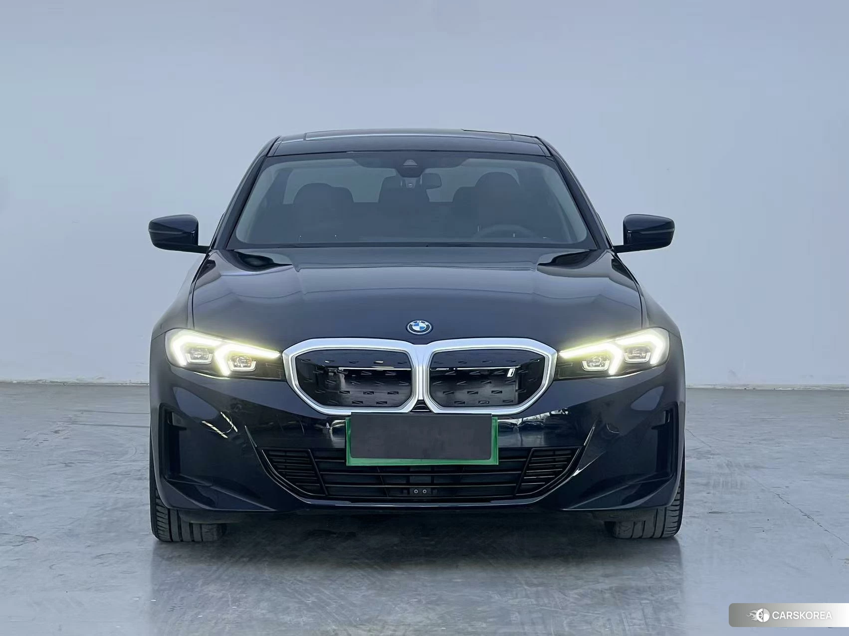 BMW i3 2023 Черный из Китая, фото 4