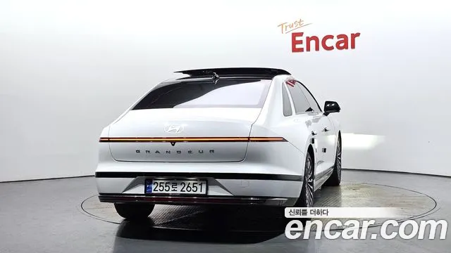 Hyundai Grandeur Hybrid (GN7) id 2852927 из Кореи 14