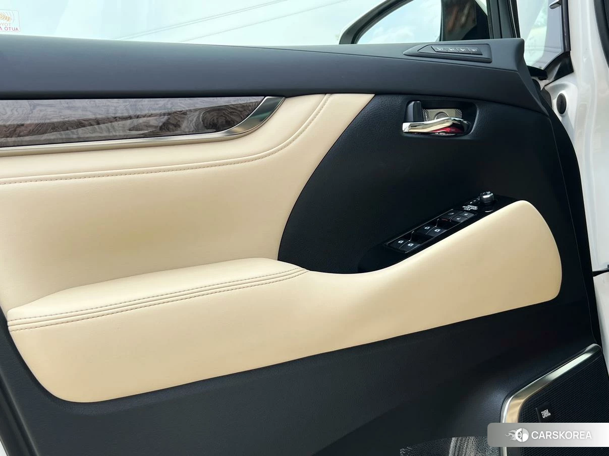 Toyota Elfa id 4441262 из Китая 18