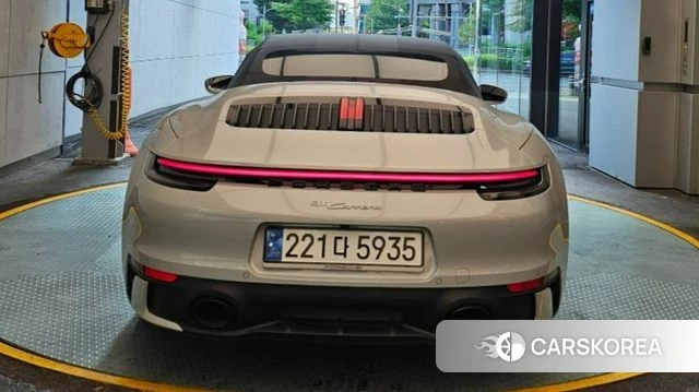 Porsche 911(992) 2024 Серебристо-серый из Кореи, фото 6
