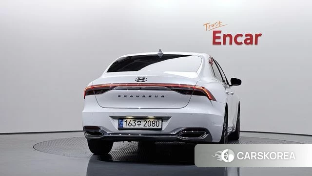 Hyundai The New Grandeur IG id 4604316 из Кореи 28