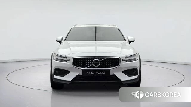 Volvo V60 Cross-Country 2nd Generation id 3852543 из Кореи 14