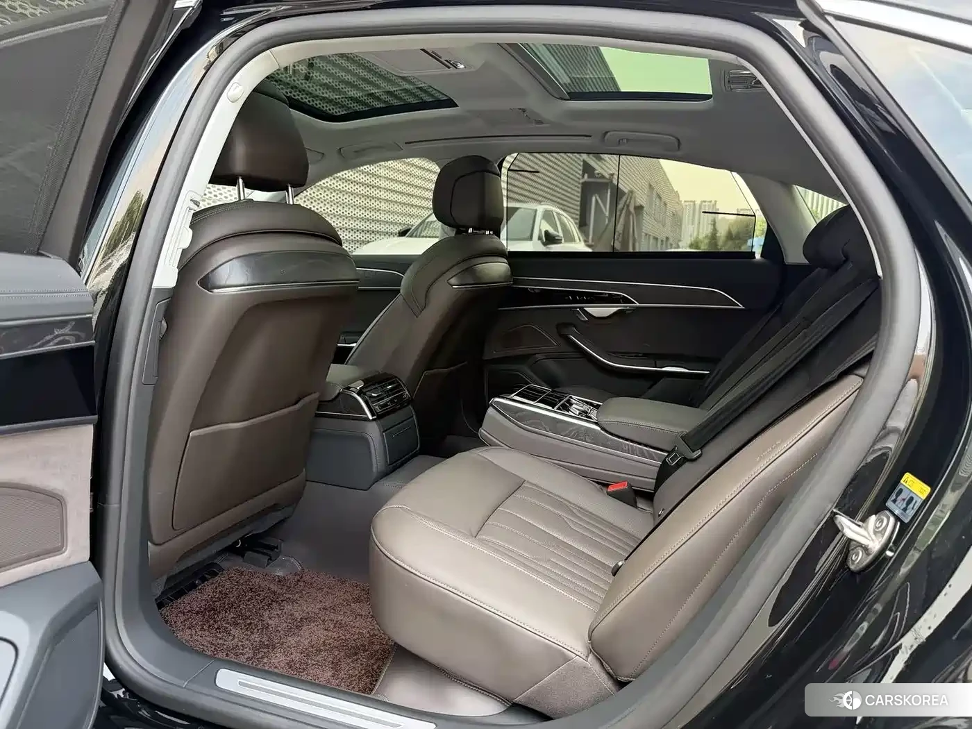 Audi A8 id 4548045 из Китая 20