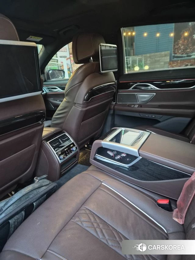 BMW 7 Series (G11) 2018 Черный из Кореи, фото 4