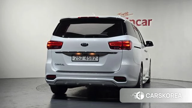Kia The New Carnival id 4520426 из Кореи 32