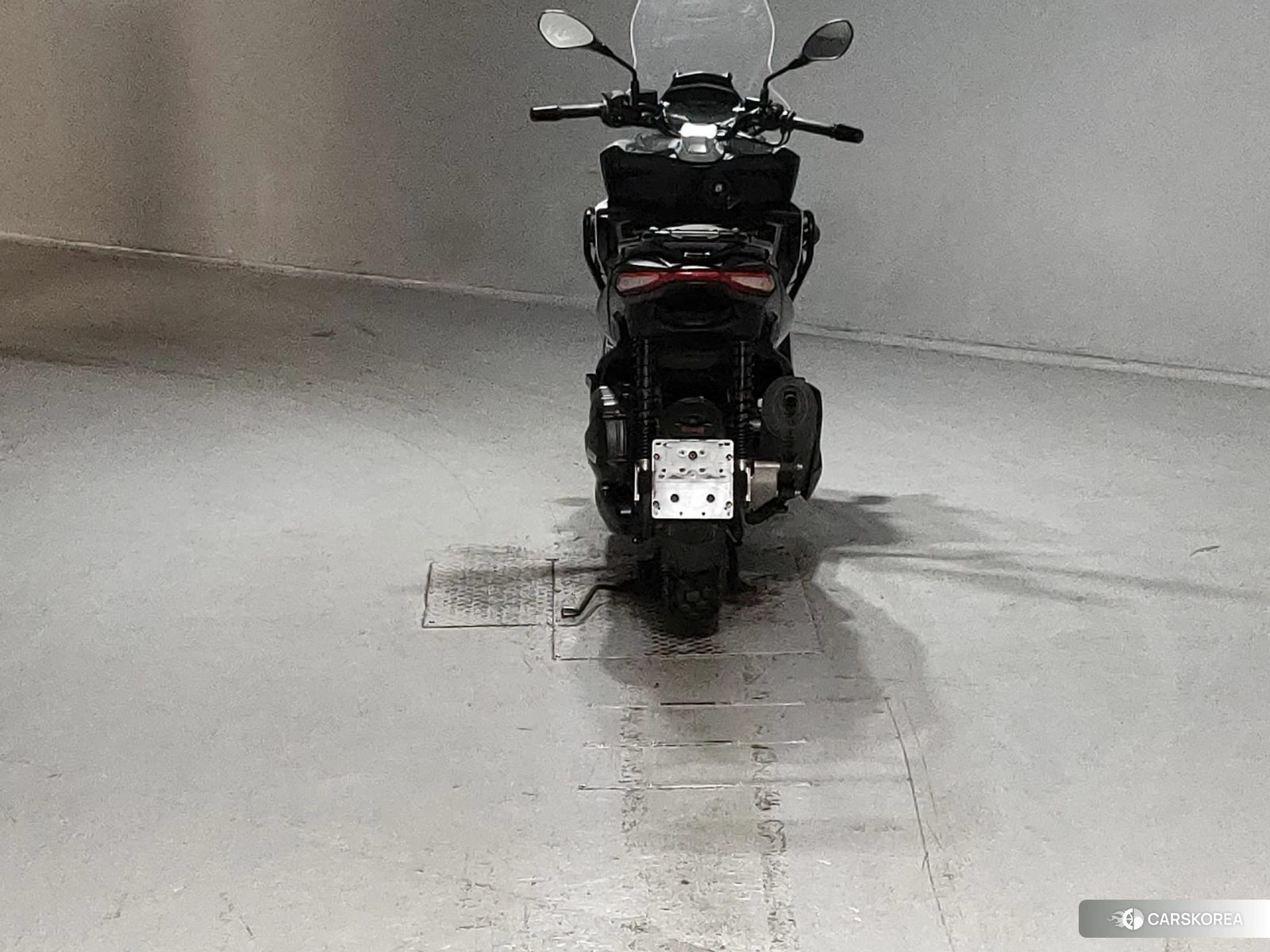 Проданный Aprilia SR GT125 2023 из Японии, фото 4