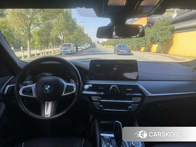 BMW 5 series 2022 Черный из Китая, фото 6