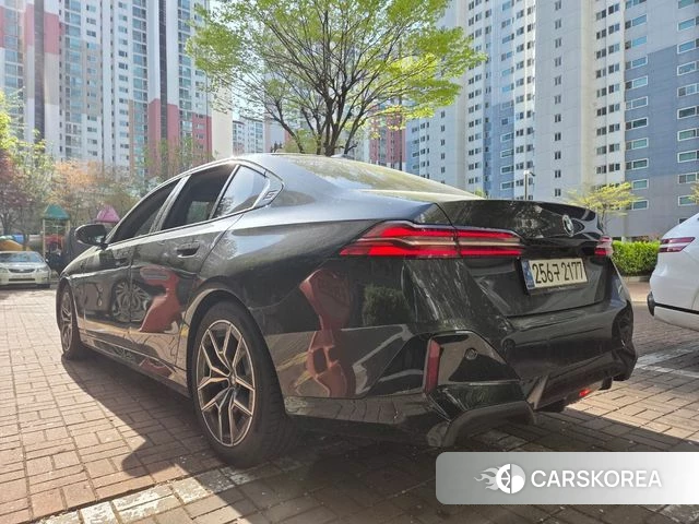 BMW 5 Series (G60) id 3981986 из Кореи 10