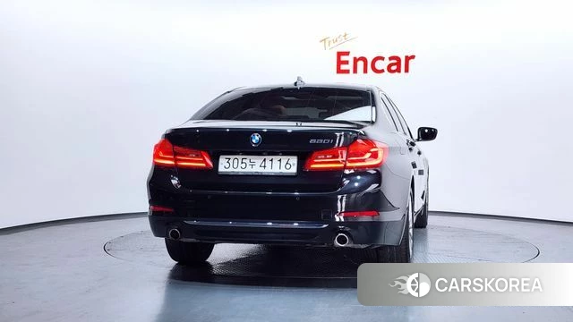 BMW 5 Series (G30) id 3873085 из Кореи 14