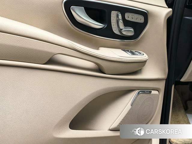 Mercedes-Benz V-class id 4219840 из Китая 13
