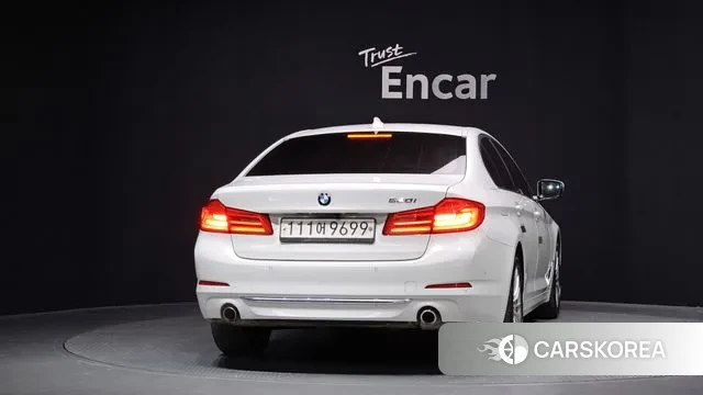 BMW 5 Series (G30) id 3546939 из Кореи 14