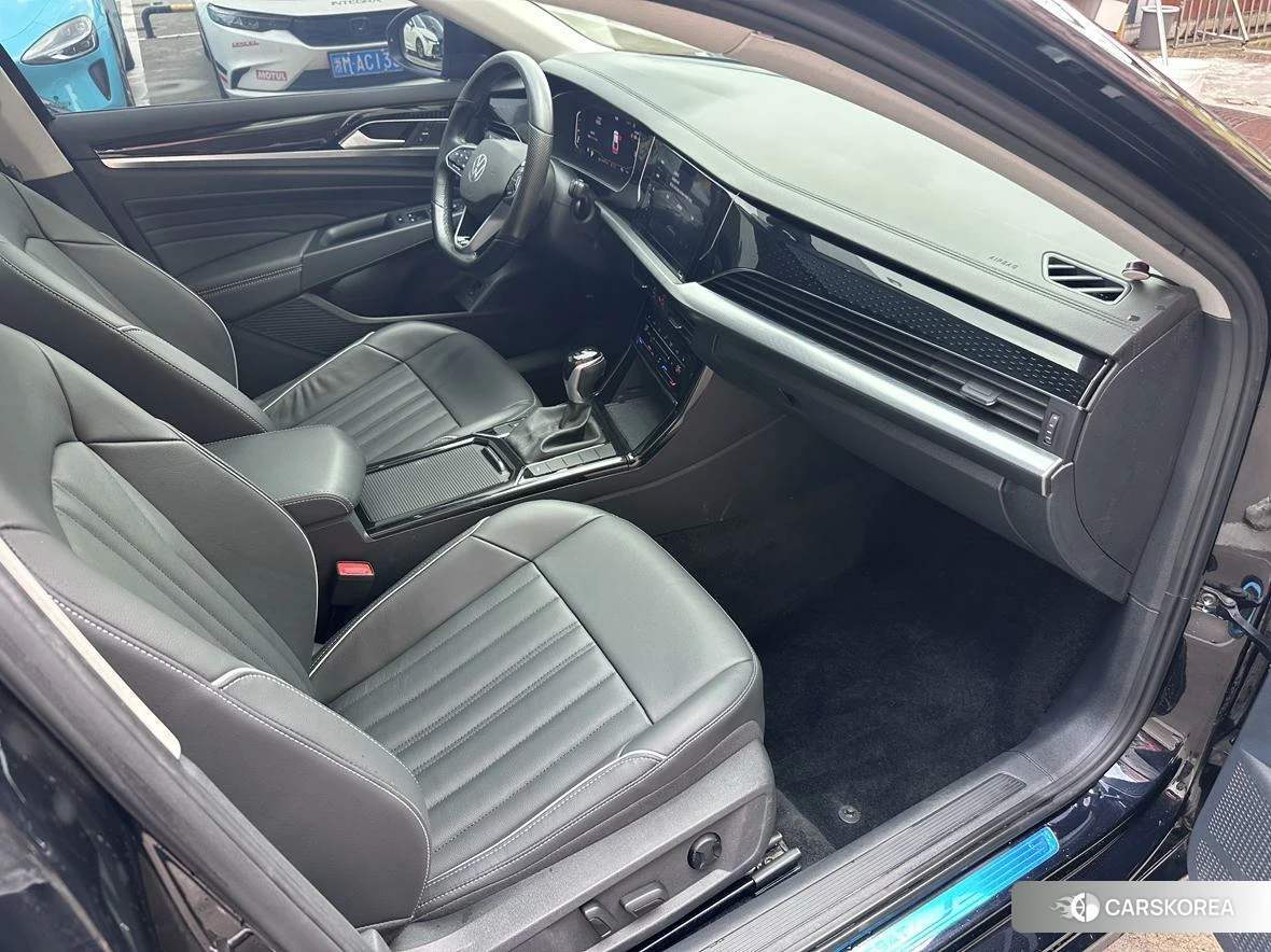 Volkswagen Passat 2022 Черный из Китая, фото 6