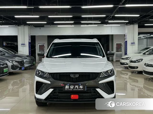 Geely Automobile Binyue 2025 Белый из Китая, фото 4