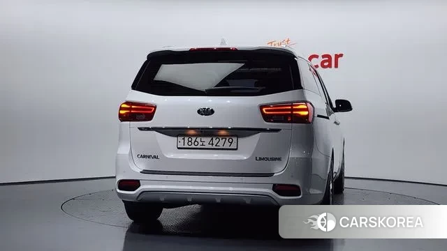 Kia The New Carnival id 3546691 из Кореи 14