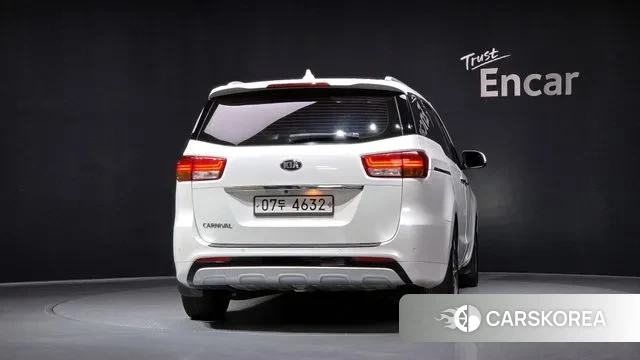 Kia All New Carnival id 3474924 из Кореи 14