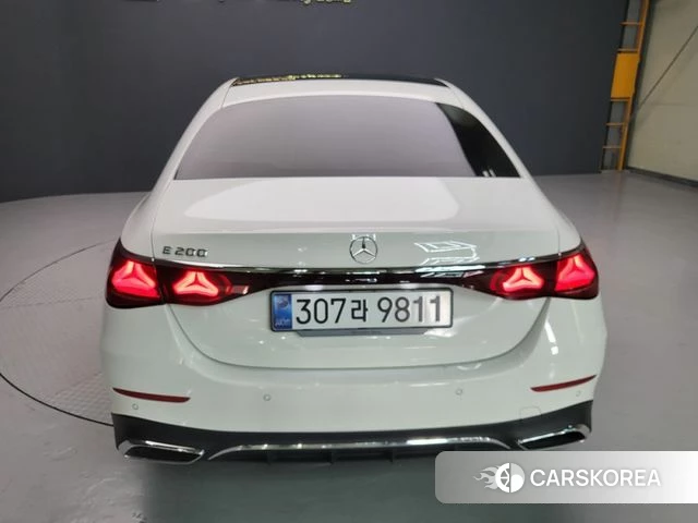 Mercedes-Benz E-Class W214 id 4862607 из Кореи 10