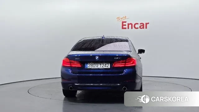 BMW 5 Series (G30) id 3238734 из Кореи 14