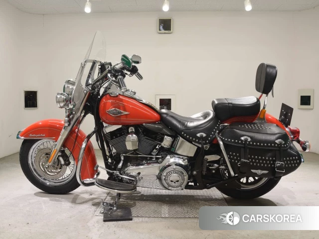 Проданный Harley-Davidson Heritage Softail Classic FLSTC1580 2010 из Японии