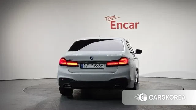 BMW 5 Series (G30) id 3587787 из Кореи 14