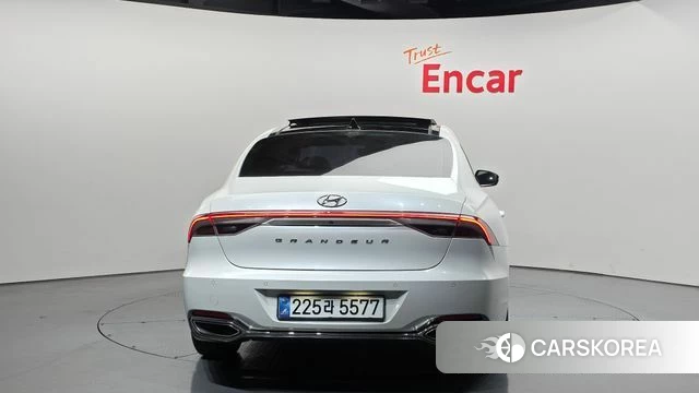 Hyundai The New Grandeur IG id 4284779 из Кореи 14