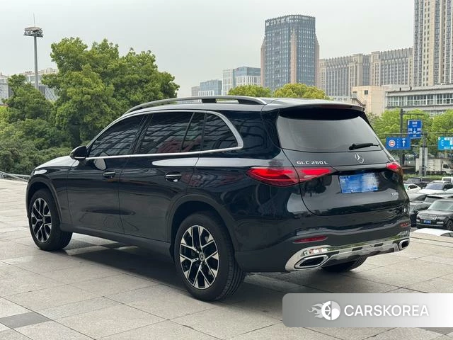 Mercedes-Benz GLC 2023 Черный из Китая, фото 4
