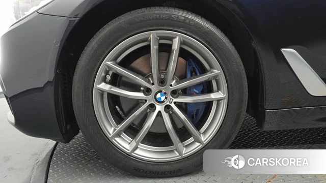 BMW 5 Series (G30) id 4742393 из Кореи 30