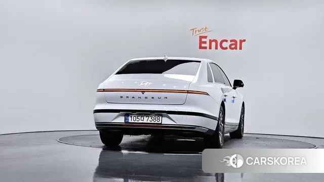 Hyundai Grandeur (GN7) id 3342186 из Кореи 14