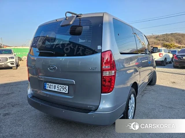 Hyundai The New Grand Starex id 3570764 из Кореи 13