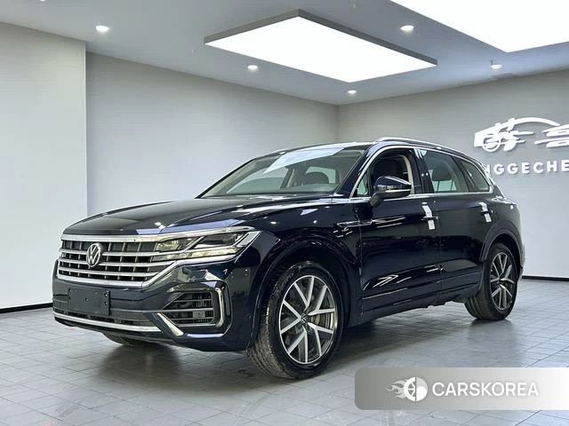 Volkswagen Touareg 2021 Черный из Китая, фото 6