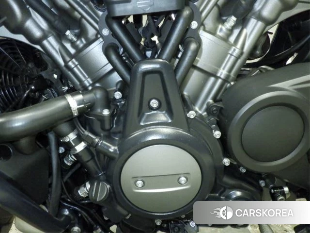 Engine photo