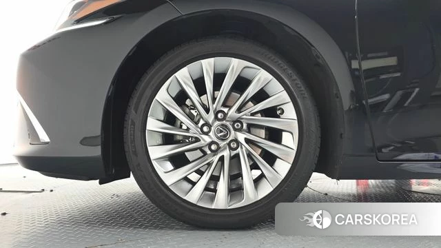 Lexus ES300h 7th generation id 4550736 из Кореи 34