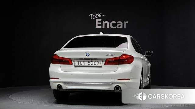 BMW 5 Series (G30) id 3886014 из Кореи 14