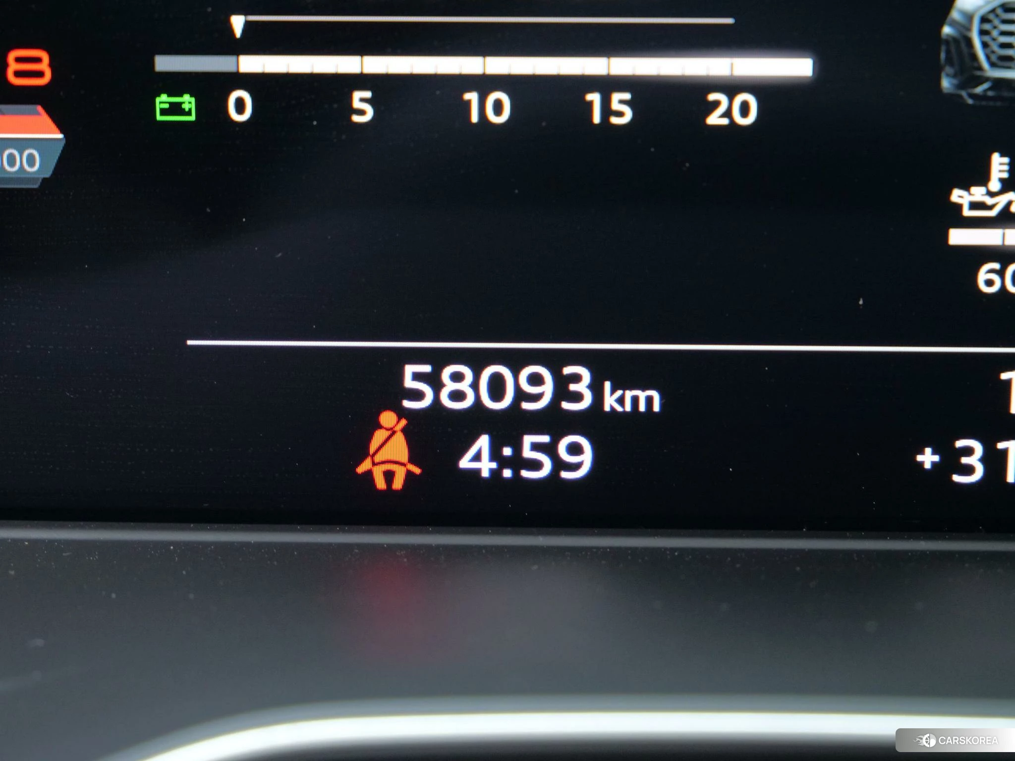 Audi Q5L id 4462083 из Китая 11