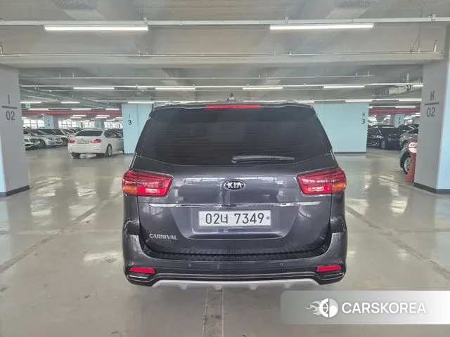 Kia The New Carnival id 2997441 из Кореи 11