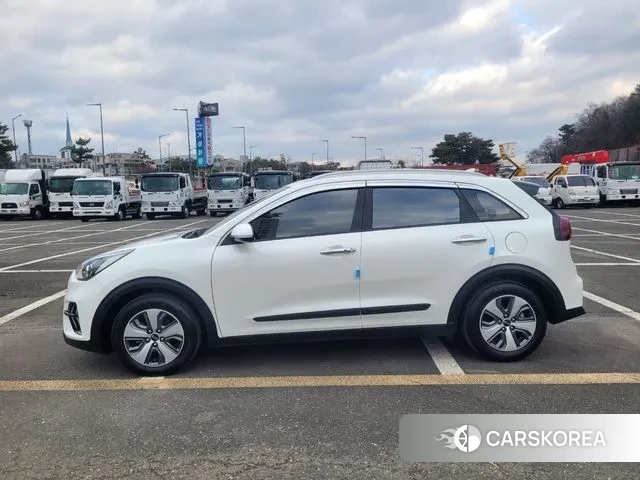 Kia The New Niro id 3568269 из Кореи 14