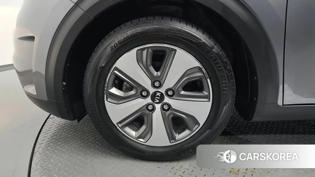 Kia Niro id 4785915 из Кореи 25