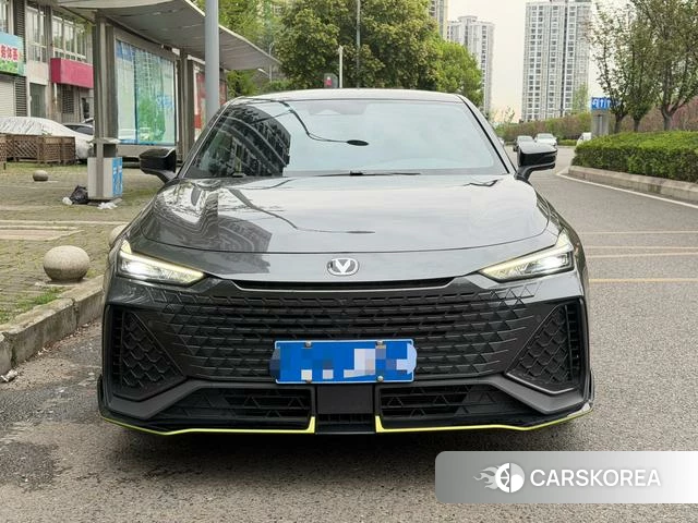 Chang'an UNI-V 2022 Темно-серый из Китая, фото 4