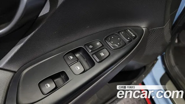 Hyundai Veloster (JS) id 2688723 из Кореи 14