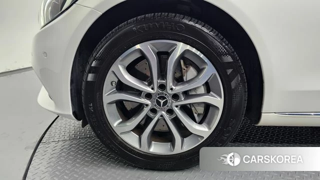 Mercedes-Benz C-Class W205 id 4304908 из Кореи 25