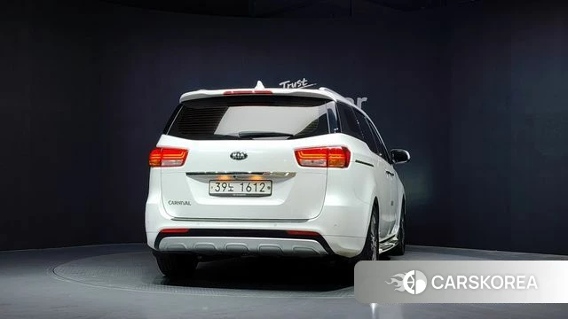 Kia All New Carnival id 4536677 из Кореи 27