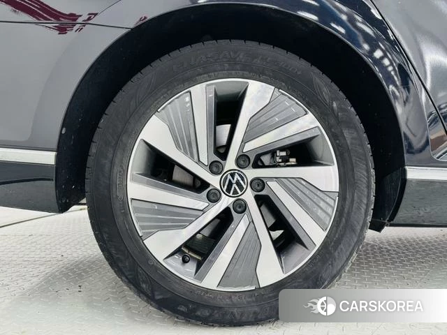Volkswagen Magotan PHEV id 4271306 из Китая 27