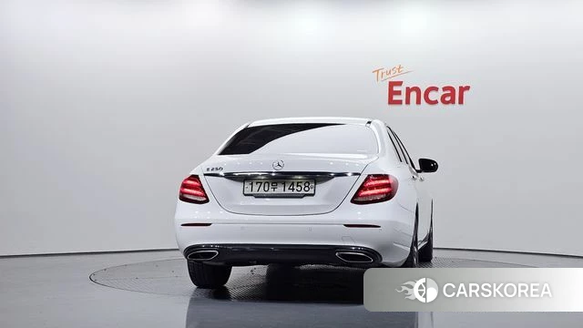 Mercedes-Benz E-Class W213 id 4416705 из Кореи 26